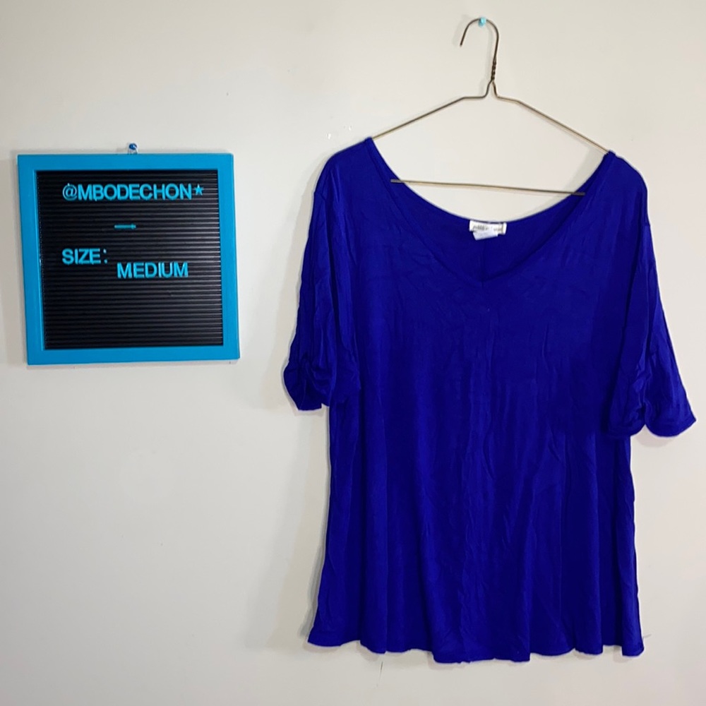 Womens Medium Blue Pebble and Stone 1/2 sleeve flowing top